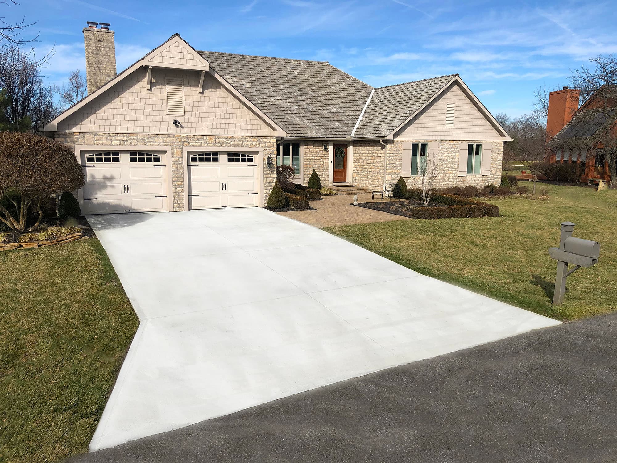 Driveway Replacement example project by Brantford Concrete Forming